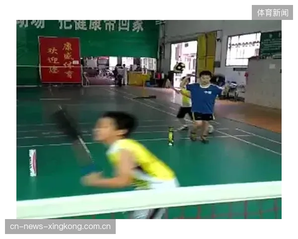羽毛球训练：步伐与回球节奏优化